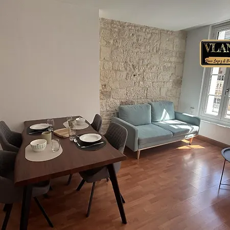 Sur Le Balcon Des Halles