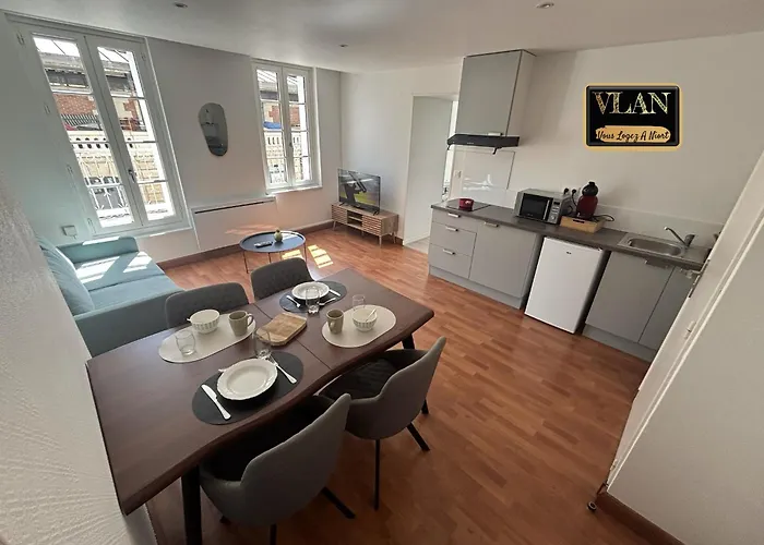 Sur Le Balcon Des Halles 公寓 *